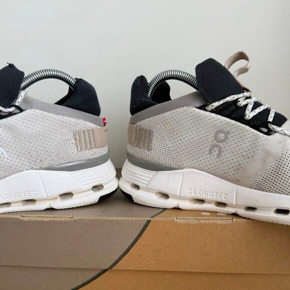 On Cloud CloudTec Men Running Sneakers- SZ Men 7- Women 8.5